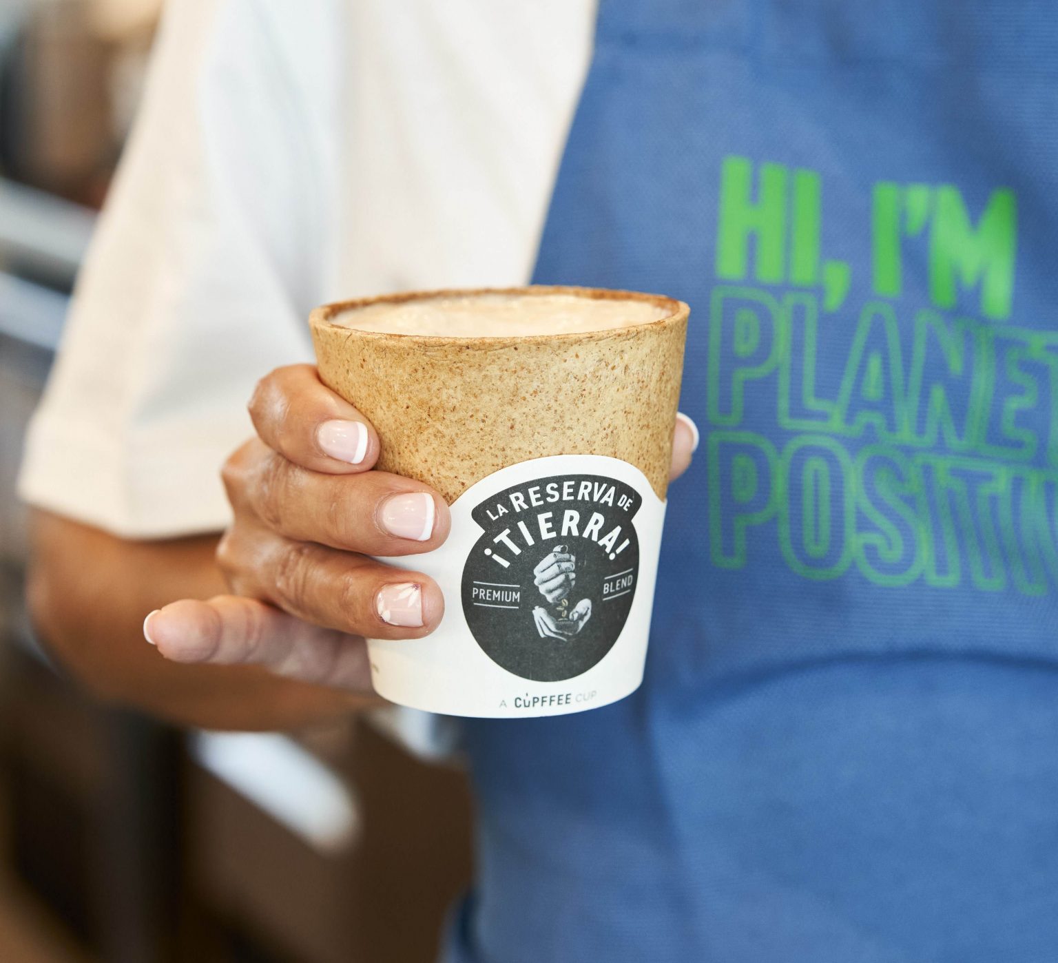 Areas introduces edible cups in spanish airports as an alternative to ...